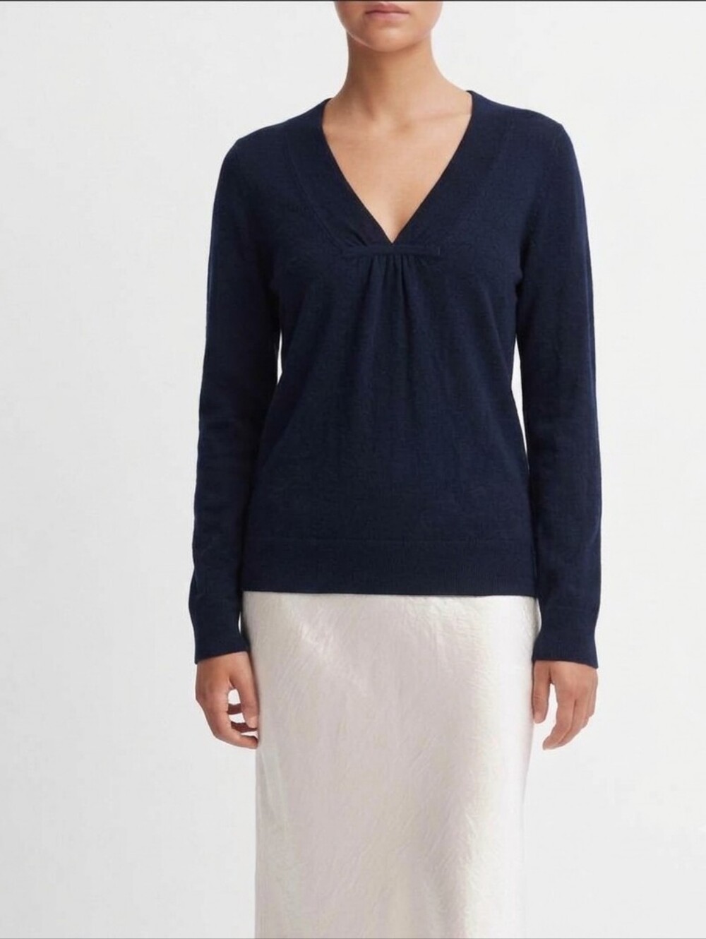 Vince Women's V-Neck Long Sleeve Sweater 100% Cashemere Navy Blue Sz S